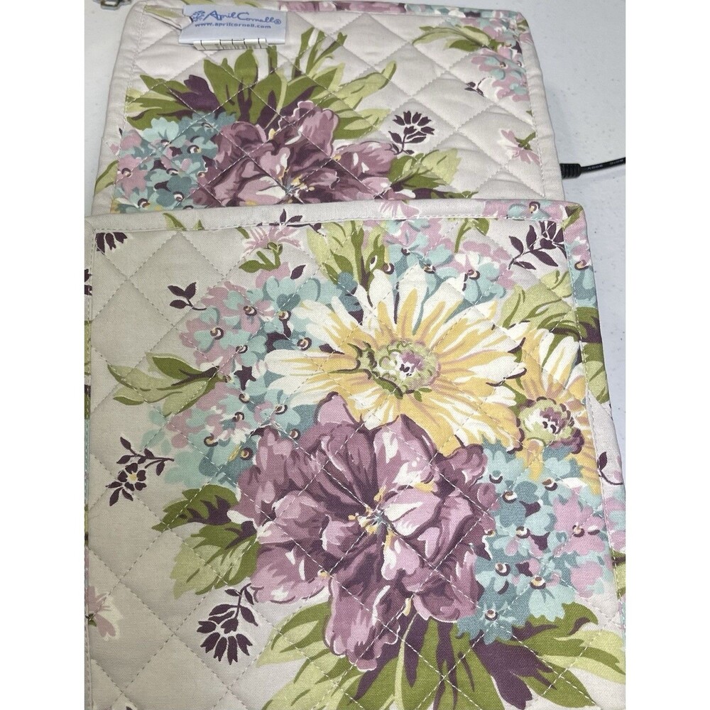 2 Vtg April Cornell Floral Potholder Quilted Cottage Core Farmhouse 7.5"